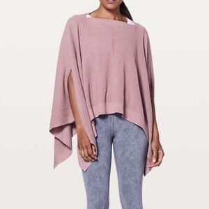 Lululemon Forward Flow Cape Poncho Wrap in Vintage Mauve OS